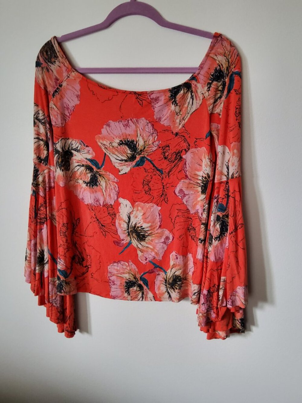 We the free flutter sleeve top flutter sleeve size M